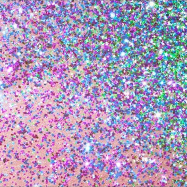 Poshmark banner for @ruppa